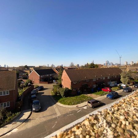 Bright, Spacious, Modern Interior Decor 2 Bedrooms Apartment With Amazing Views London Bagian luar foto