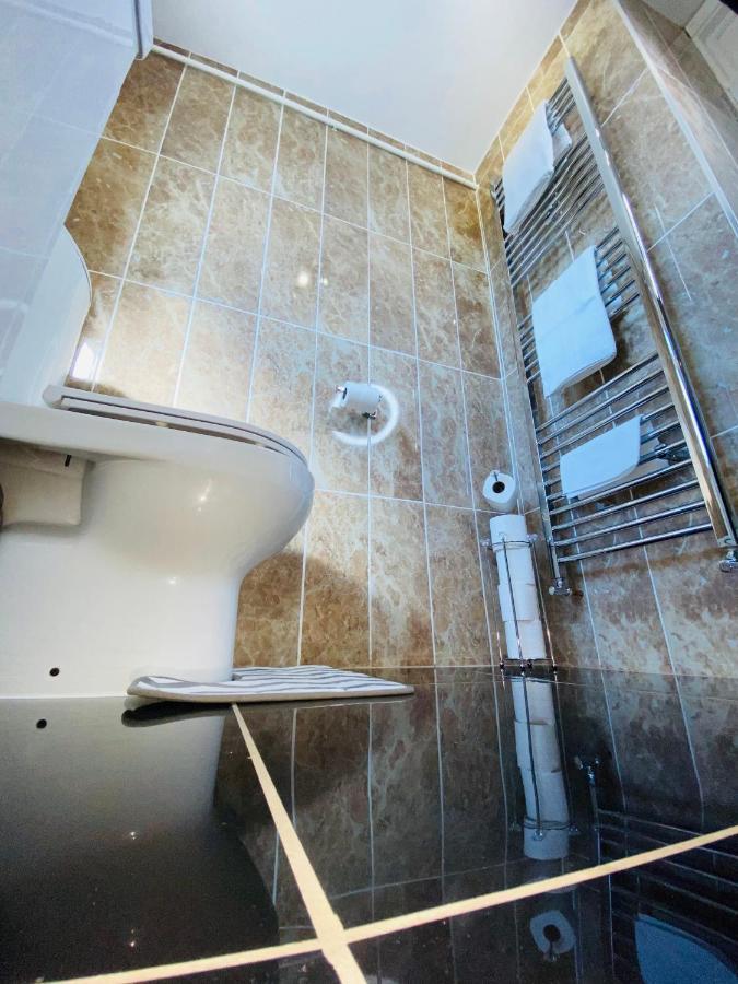 Bright, Spacious, Modern Interior Decor 2 Bedrooms Apartment With Amazing Views London Bagian luar foto