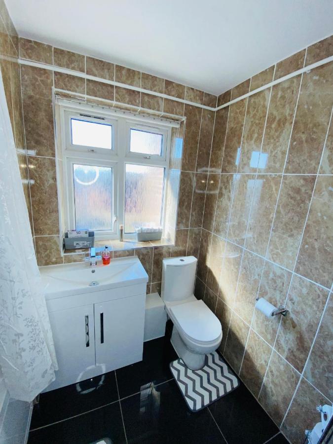 Bright, Spacious, Modern Interior Decor 2 Bedrooms Apartment With Amazing Views London Bagian luar foto